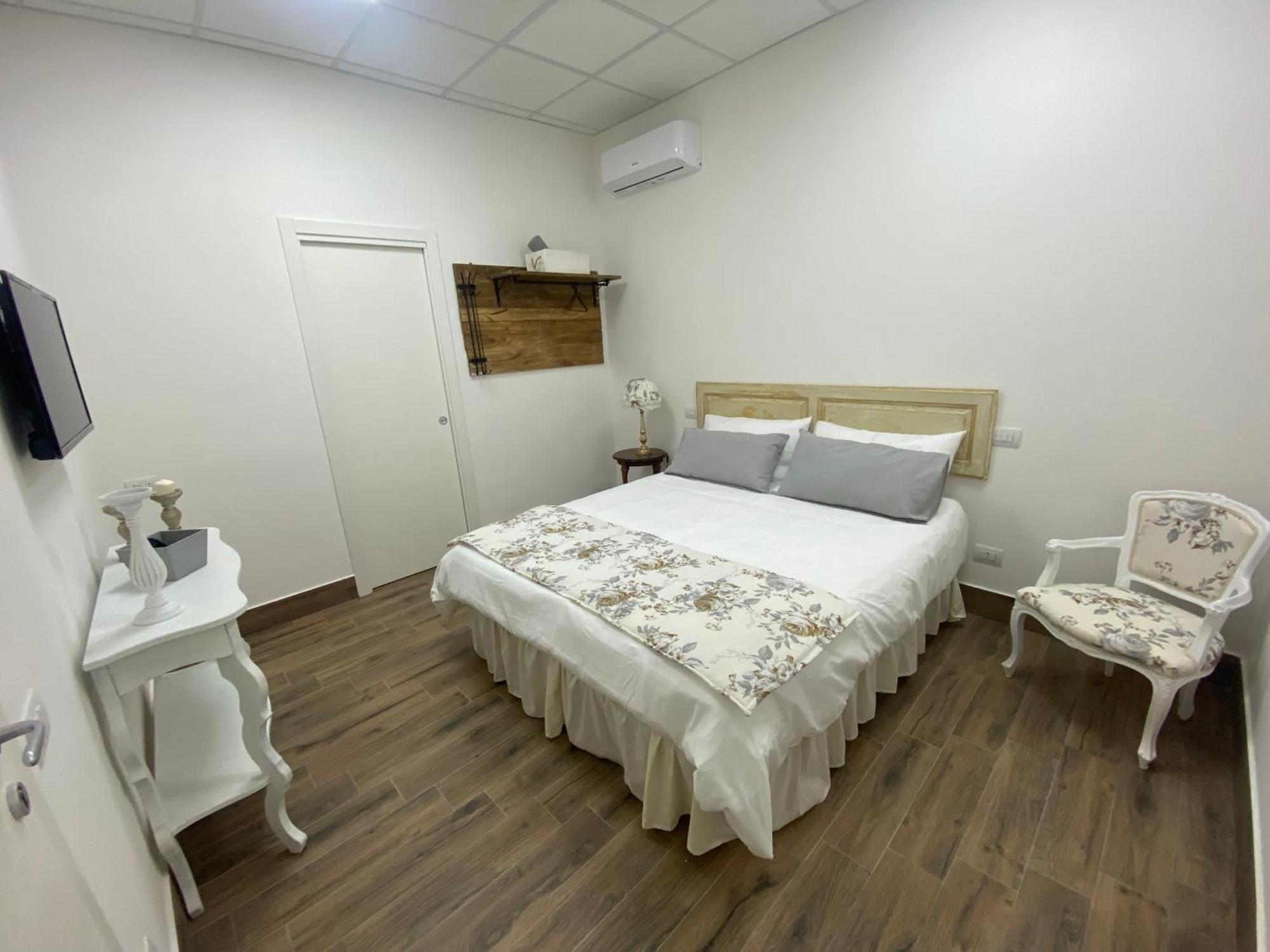 La Suite Di Laura Naples Exterior photo